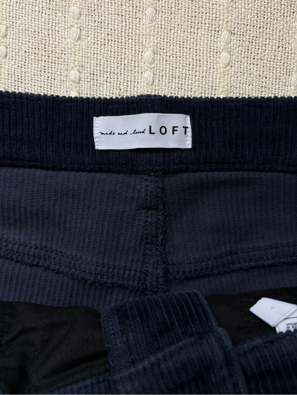 LOFT Women’s Navy Blue Corduroy Straight Leg Pants Size 10 / 30 - Picture 2 of 12